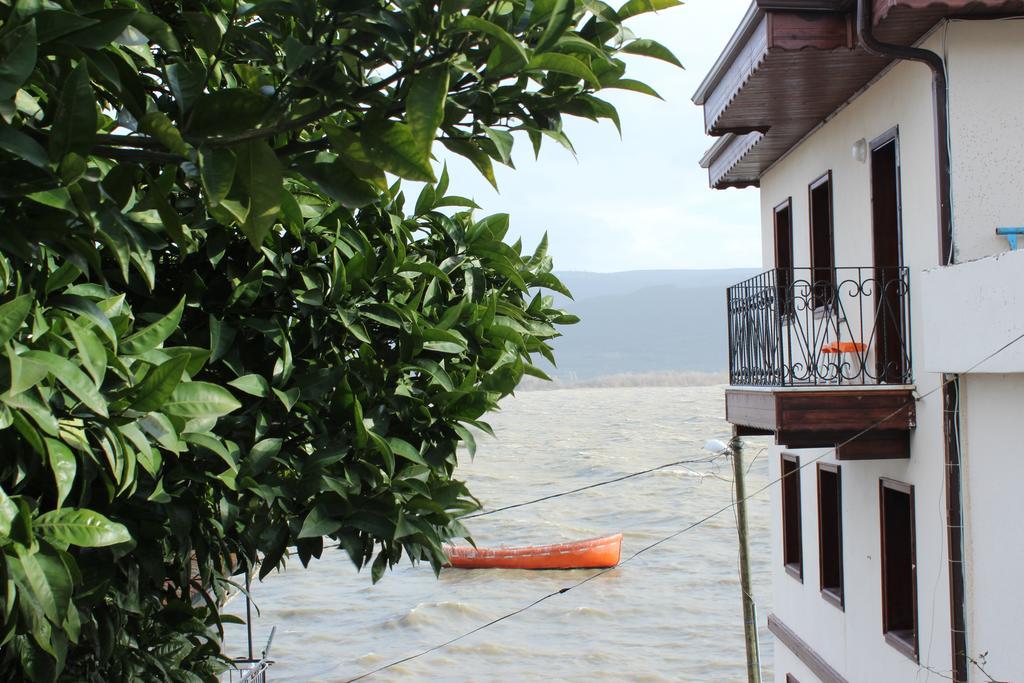 Faik Bey Konagi Bed & Breakfast Golyazi ภายนอก รูปภาพ