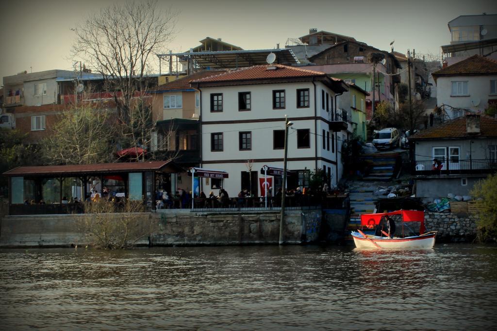Faik Bey Konagi Bed & Breakfast Golyazi ภายนอก รูปภาพ